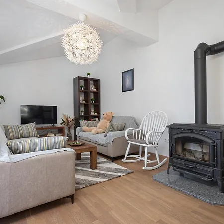 Gaj B4 In With Gym And Barbecue Apartment Hreljin