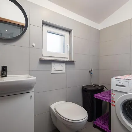Gaj B4 In With Gym And Barbecue Apartment *